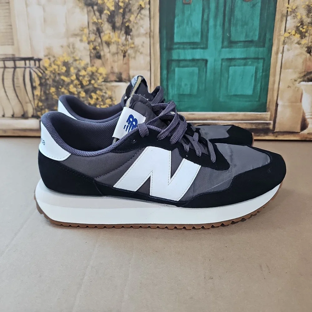 New Balance 237 Sneaker Men's Size 11 Women's 12.5 Training Running Classic Shoe